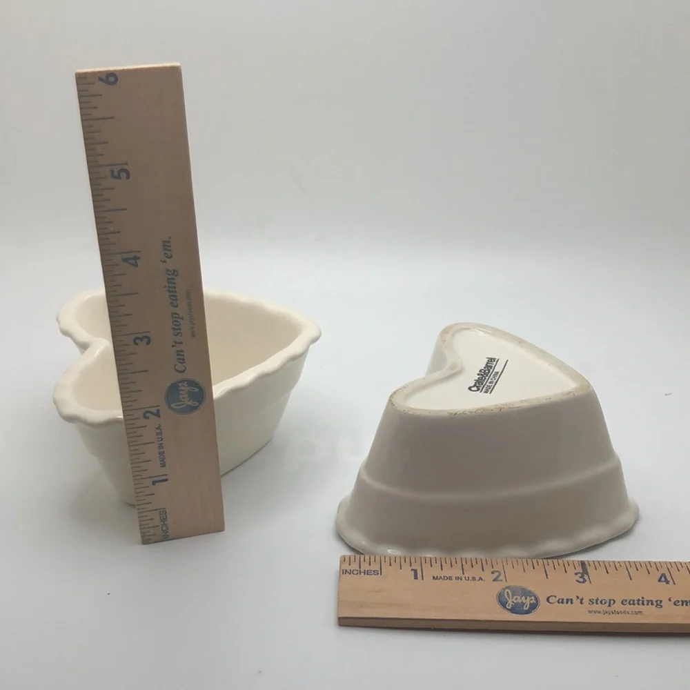 Crate & Barrel 2 White Ceramic Heart-Shaped Baking Dishes. VTG Romantic EC